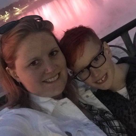 Meet your Posher, Jessica - Picture 1 of 1